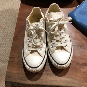Cream converse 8.5
